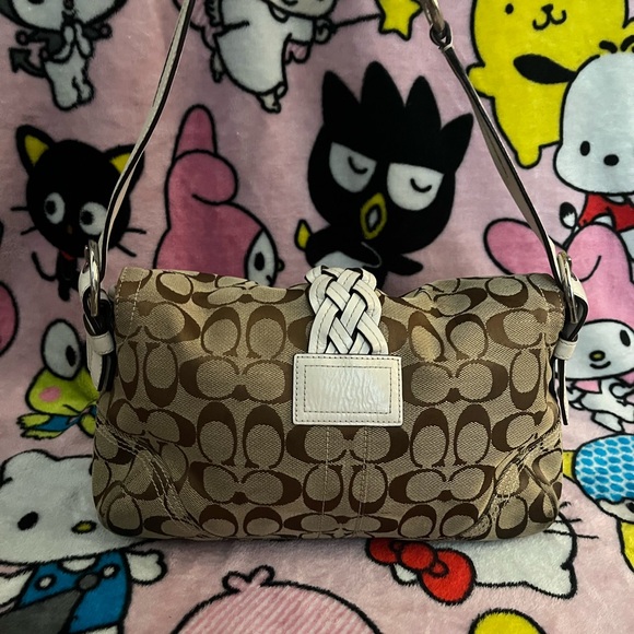 Vintage Coach Soho Bag - Picture 4 of 7